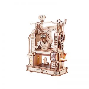 Maquette bois de locomotive - ROKR Emmaüs Etikette